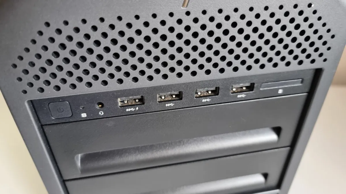 HP Z4 G4 Workstation PC Xeon Quadro Graphics - Image 2