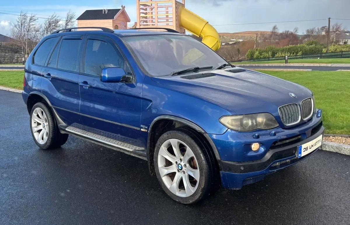 BMW x5 Crew Cab - Image 1