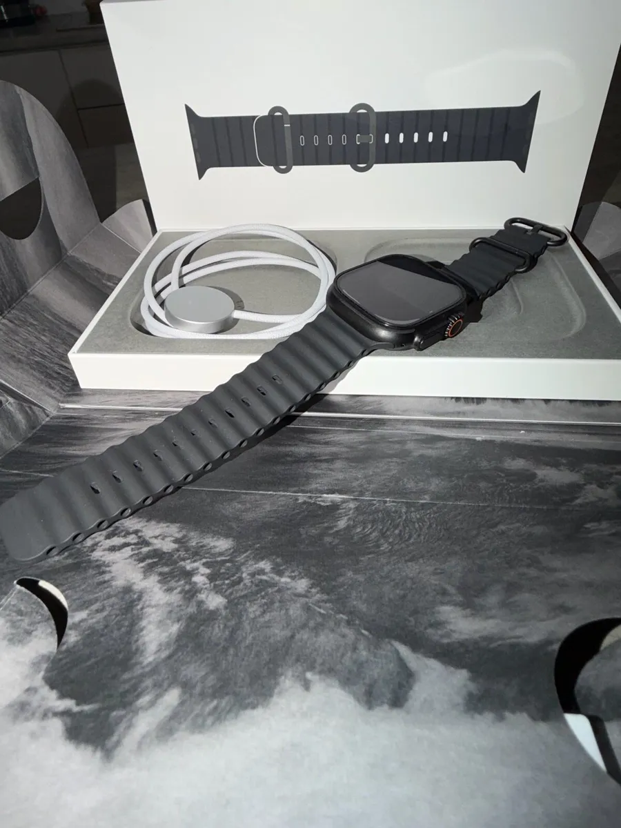 Apple Watch Ultra 3 (Cellular) 49mm Titanium Black - Image 3