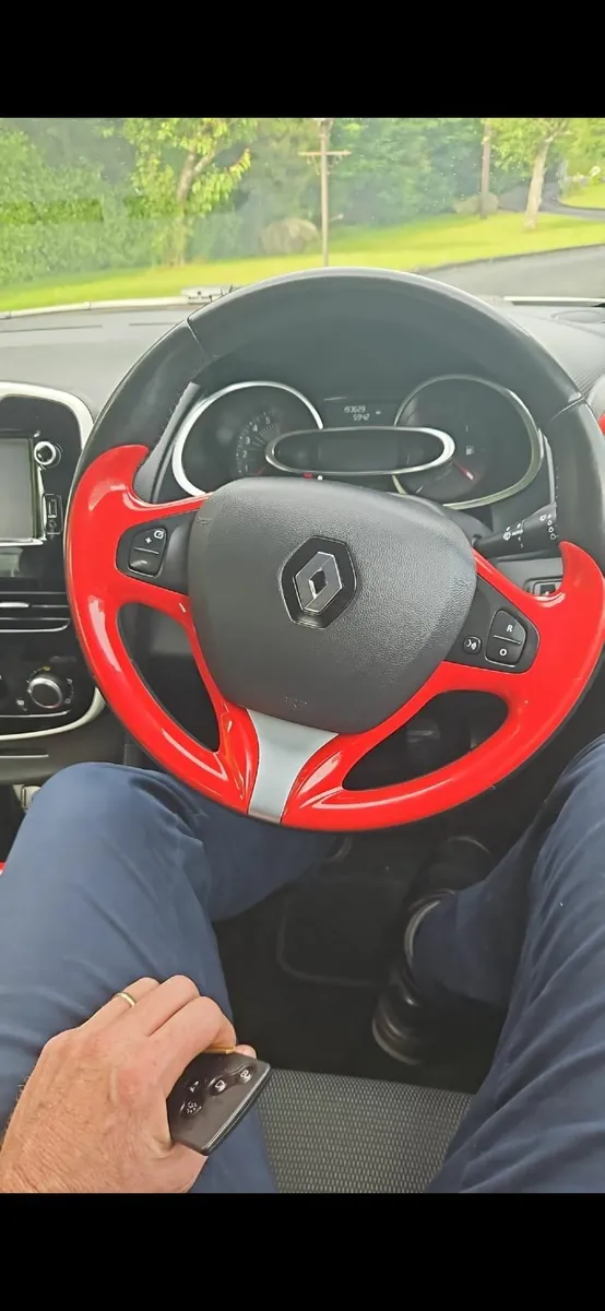 Renault Clio 2016 - Image 2