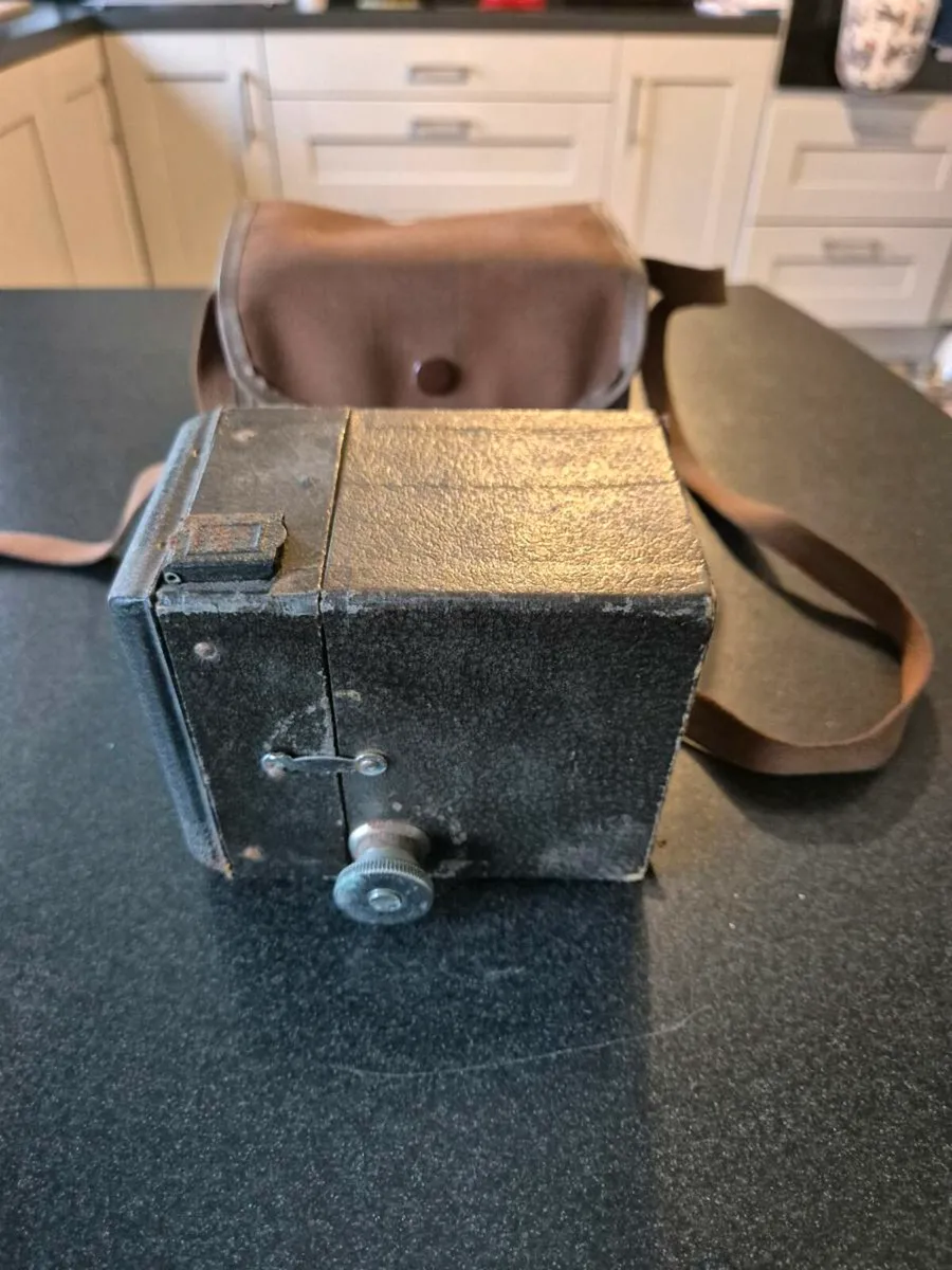 Vintage Camera - Image 3