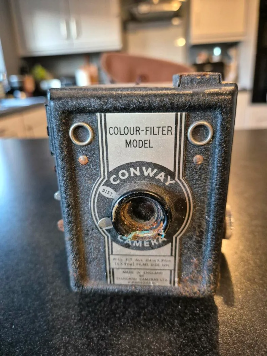 Vintage Camera - Image 4