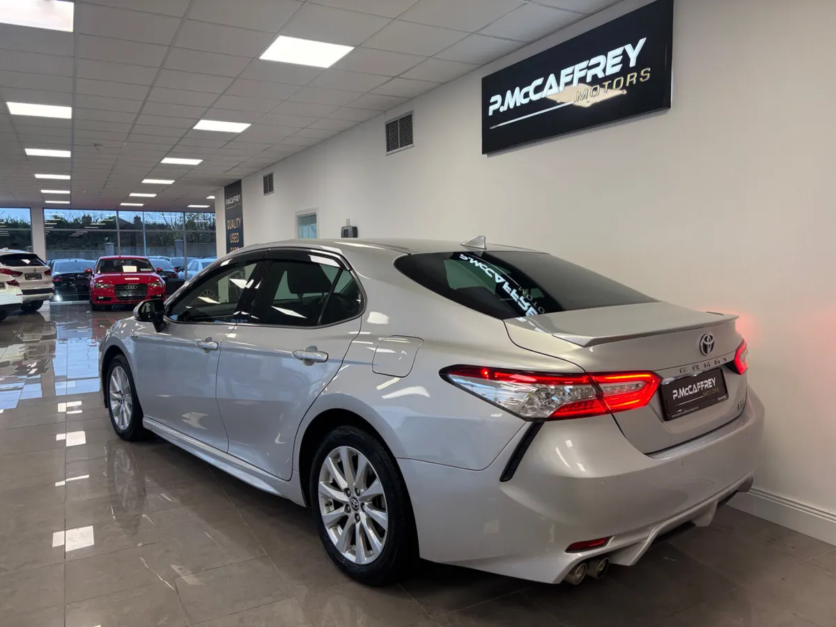 2019 Toyota Camry 2.5 Self Charging Hybrid - Image 3