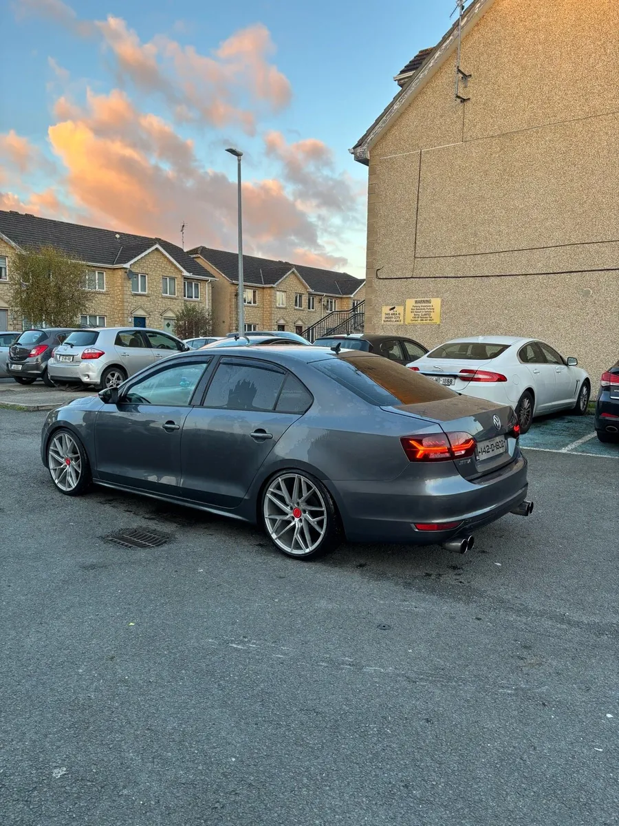 Volkswagen mk6 jetta - Image 2