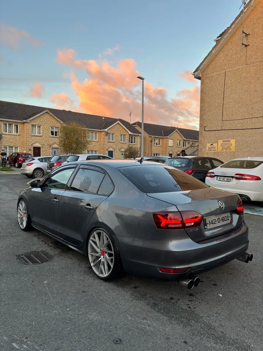 Volkswagen mk6 jetta - Image 4