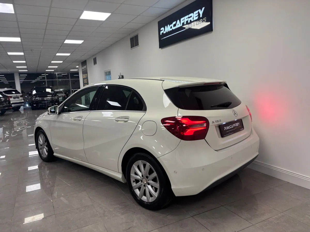 2017 Mercedes-Benz A180 1.6 Style Auto Half Leathe - Image 3