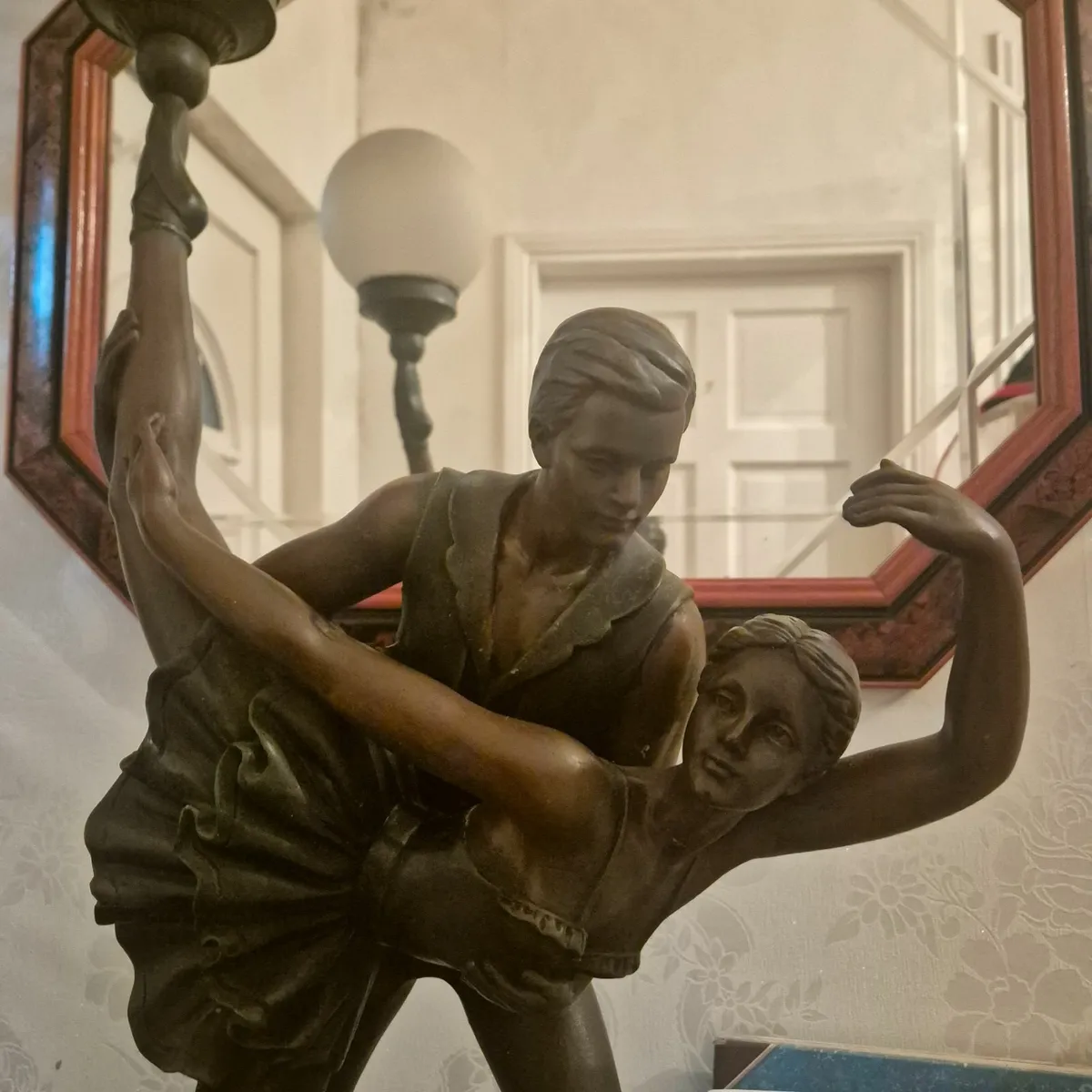 Ballerina Table Lamp - Image 2