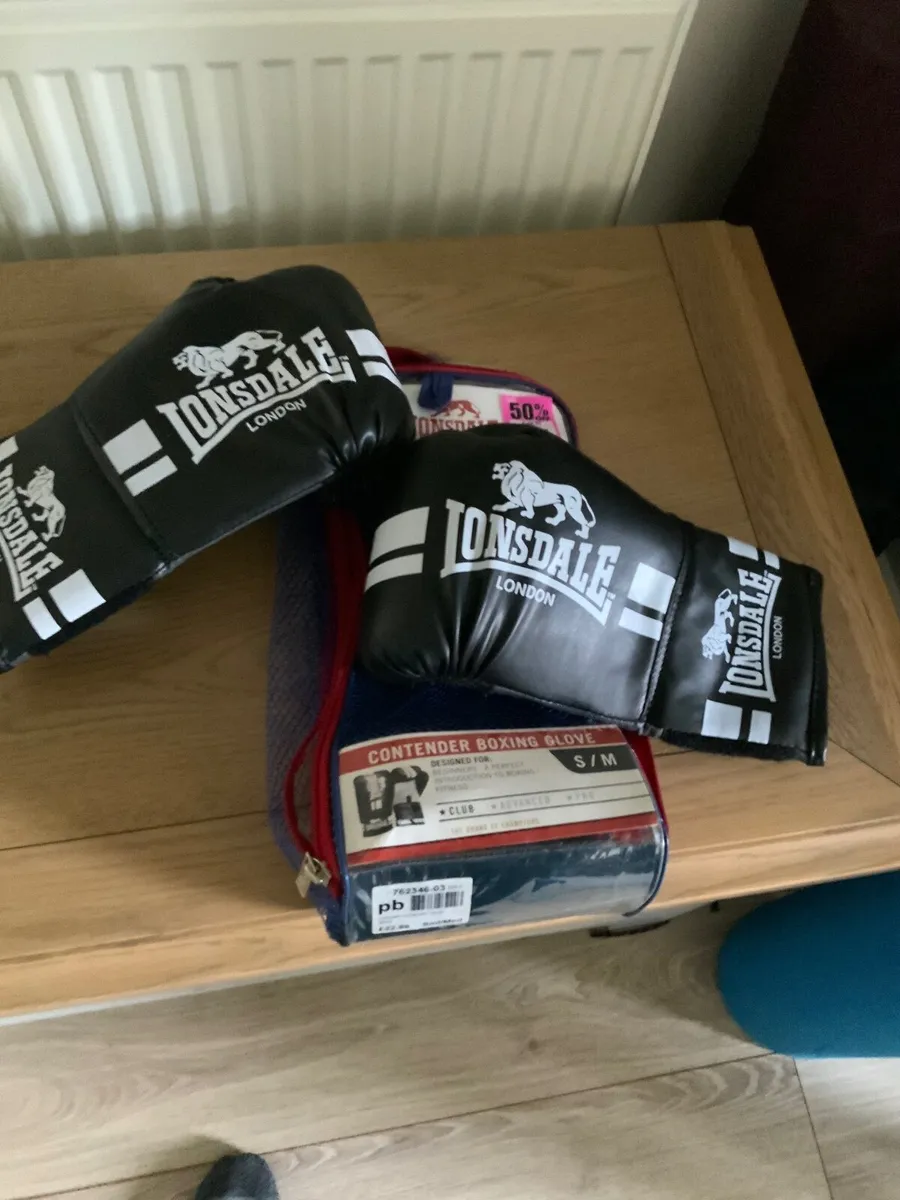 Boxing tower - Image 2