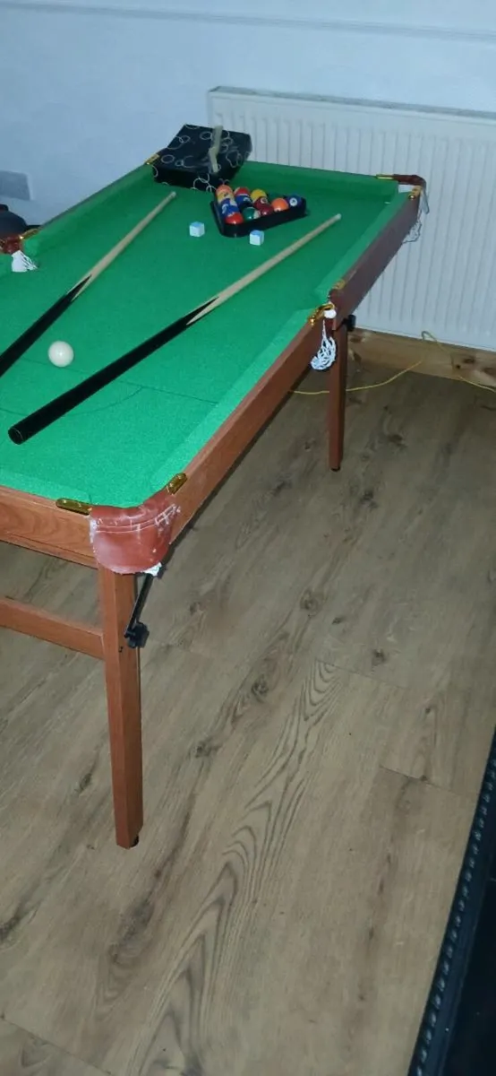 Pool table - Image 2