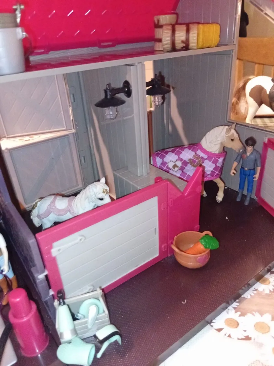 Kids horse stable set - Image 2