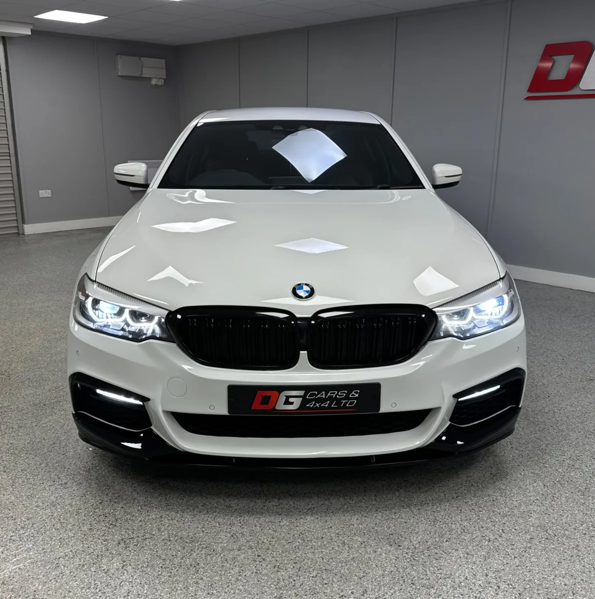 2017 BMW 520D M Sport Automatic - Image 2