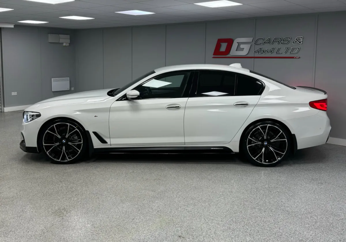 2017 BMW 520D M Sport Automatic - Image 4