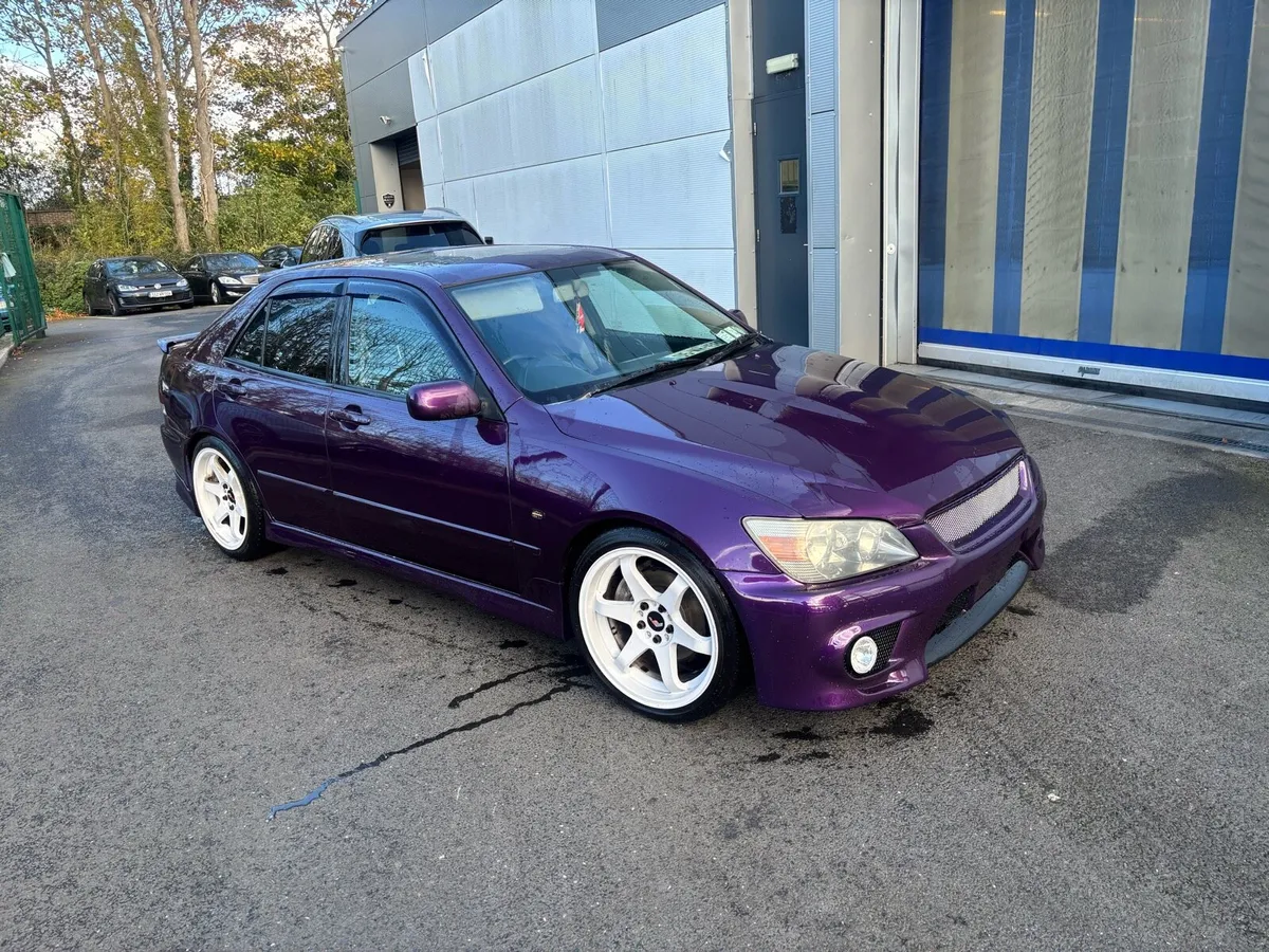 Lexus is200 - Image 3