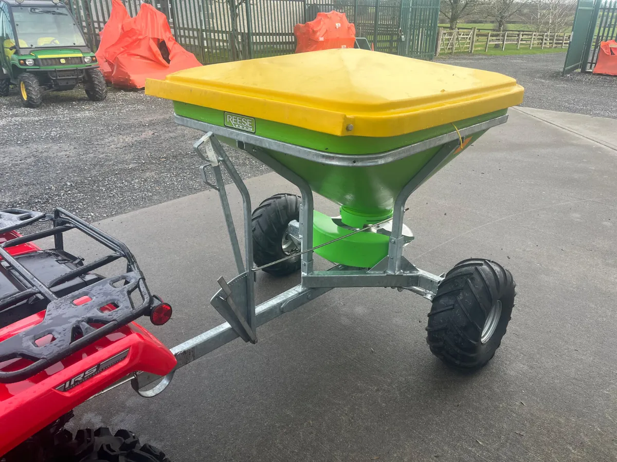 ONLY USED ONCE ! Aitchison Fertiliser Spreader - Image 4
