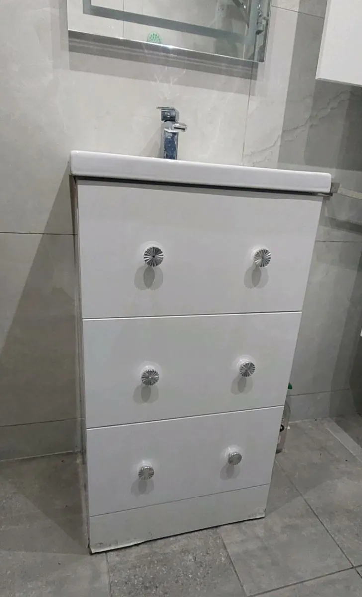 Floor Standing Vanity Unit with Basin - Image 1