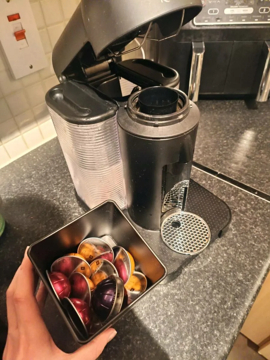 Nespresso Vertuo Evoluo Coffee Machine - Image 2