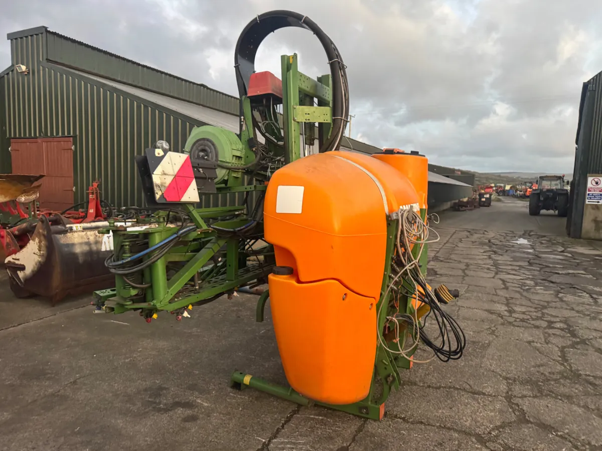 Amazone UF901 Sprayer - Image 2