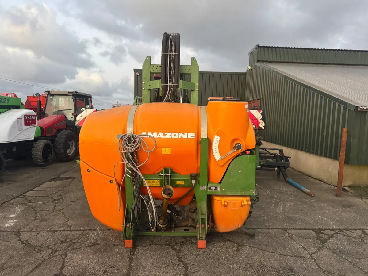 Amazone UF901 Sprayer - Image 1