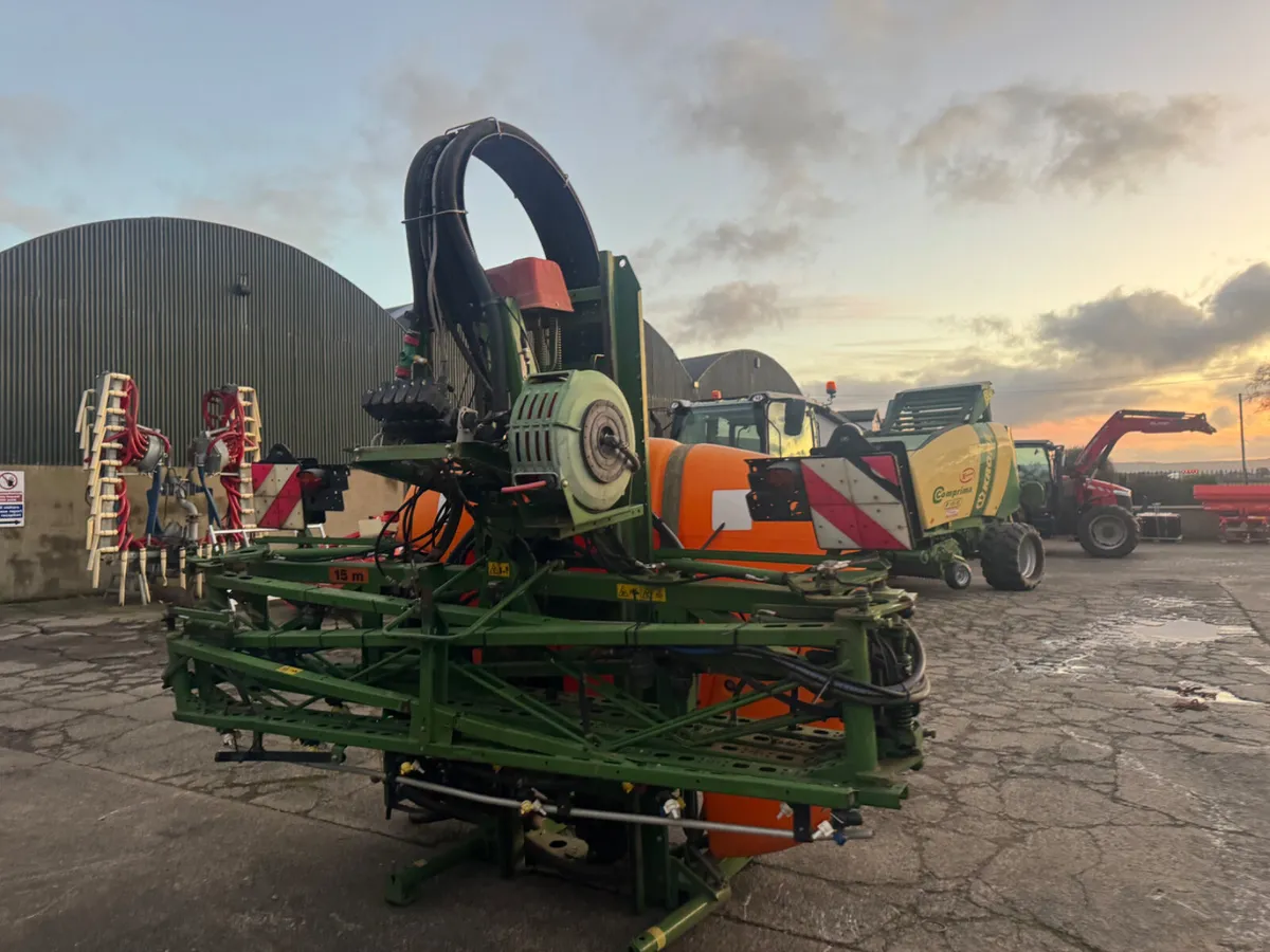 Amazone UF901 Sprayer - Image 3