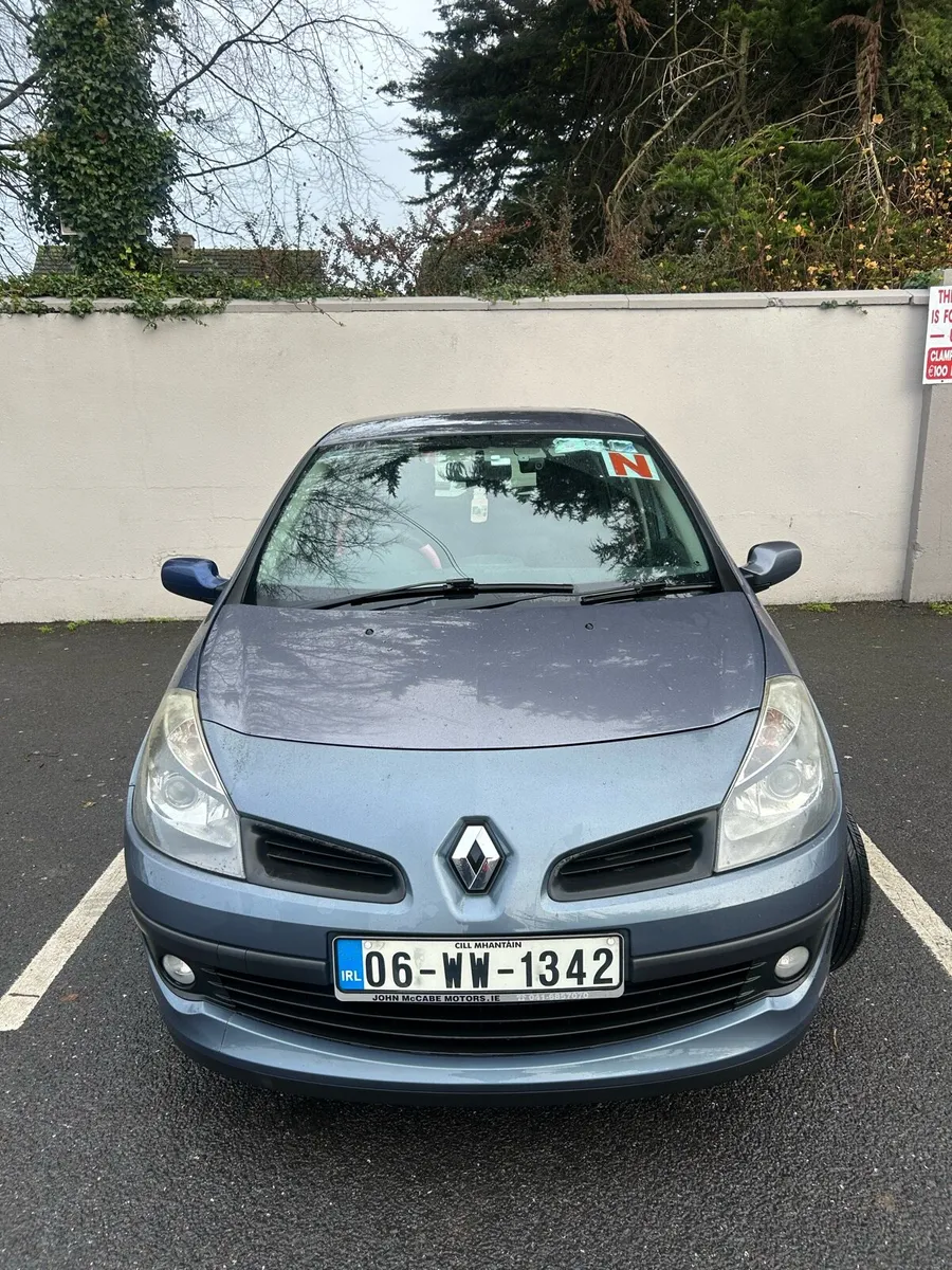 Renault Clio 1.2 Petrol 06 - Image 2