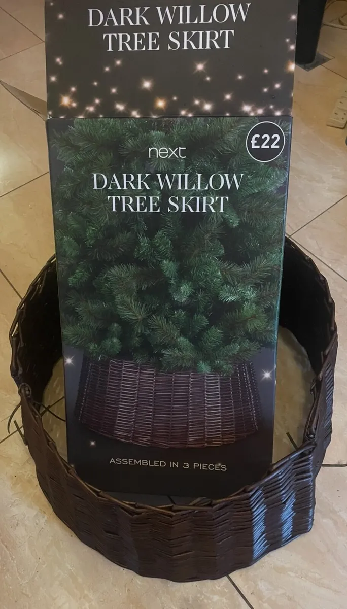 Willow Christmas Tree Skirt