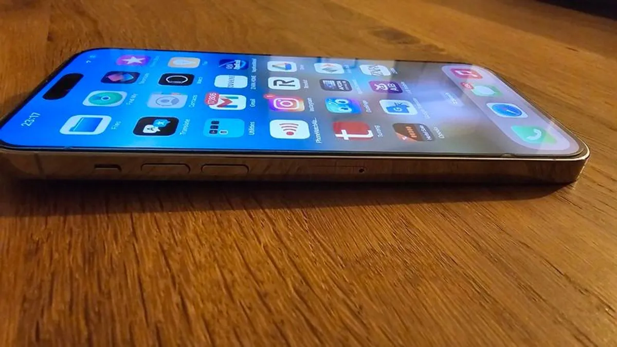 iPhone 14 Pro Max - Image 2