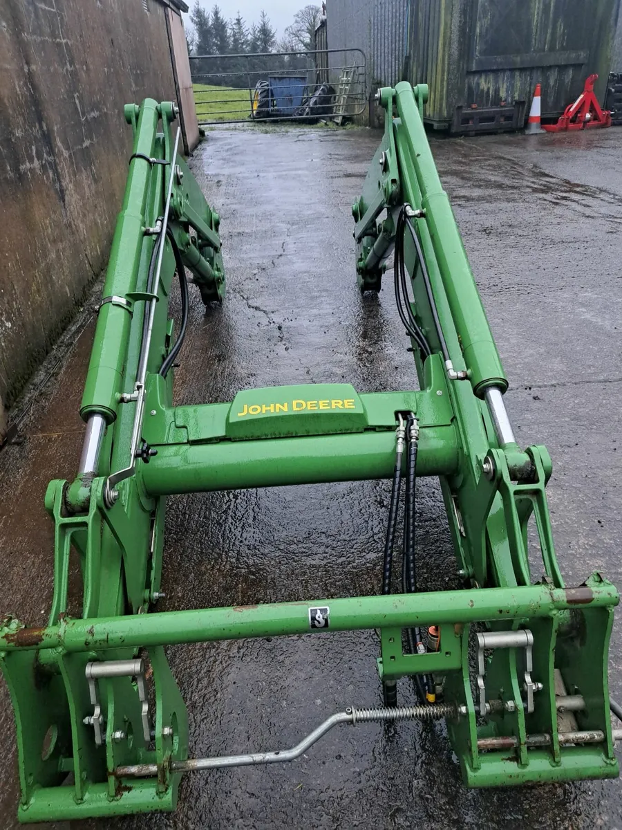 John Deere 663R Loader - Image 3