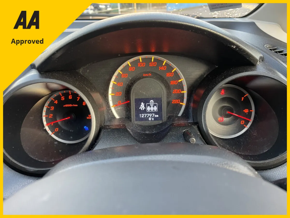 Honda Jazz 1.2 I VTEC SE FREE DELIVERY - Image 4