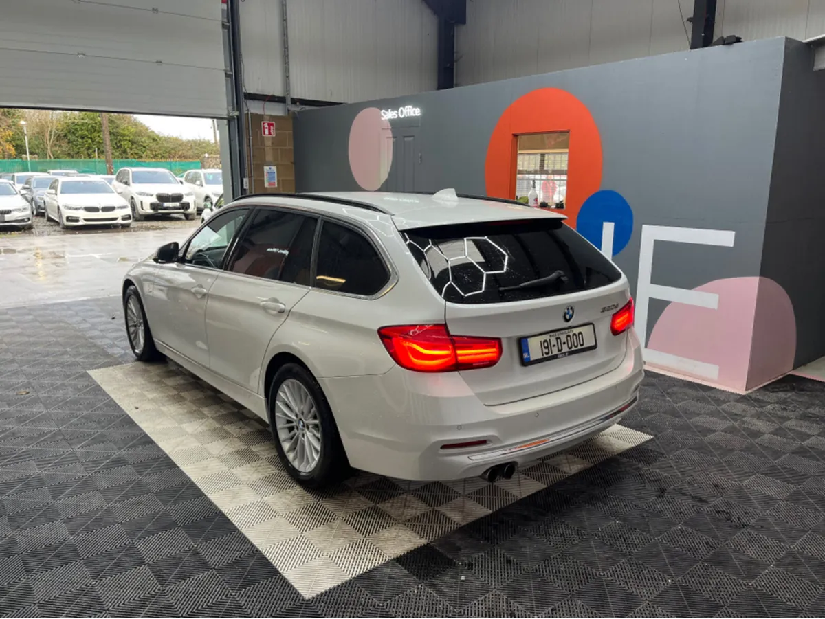 BMW 3-Series €22950! 2019 320d Estate Luxury Autom - Image 3