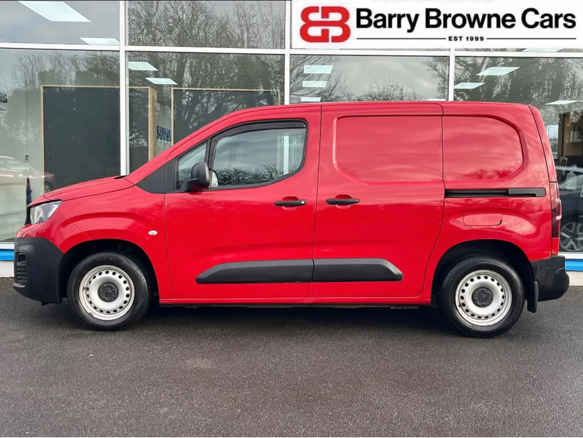 Peugeot Partner ACTIVE 1.6 BLUEHDI 75 650KG 2DR - Image 4