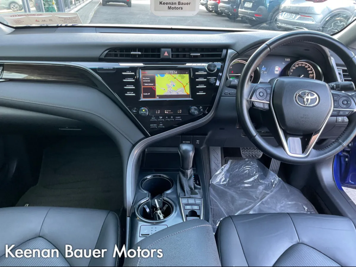 Toyota Camry HYBRID SOL 4DR AUTO - Image 3