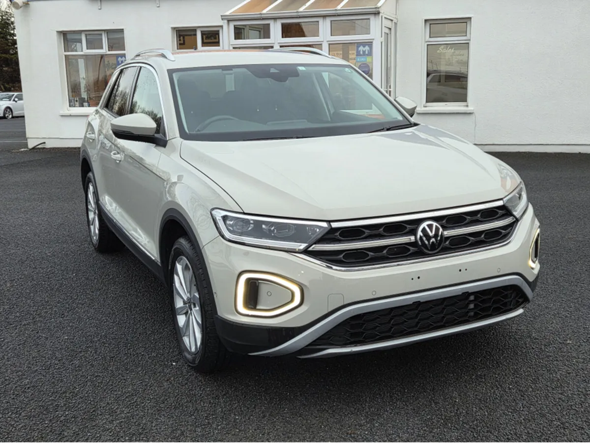 Volkswagen T-Roc 2.0 Diesel Automatic Only 16k kms - Image 2