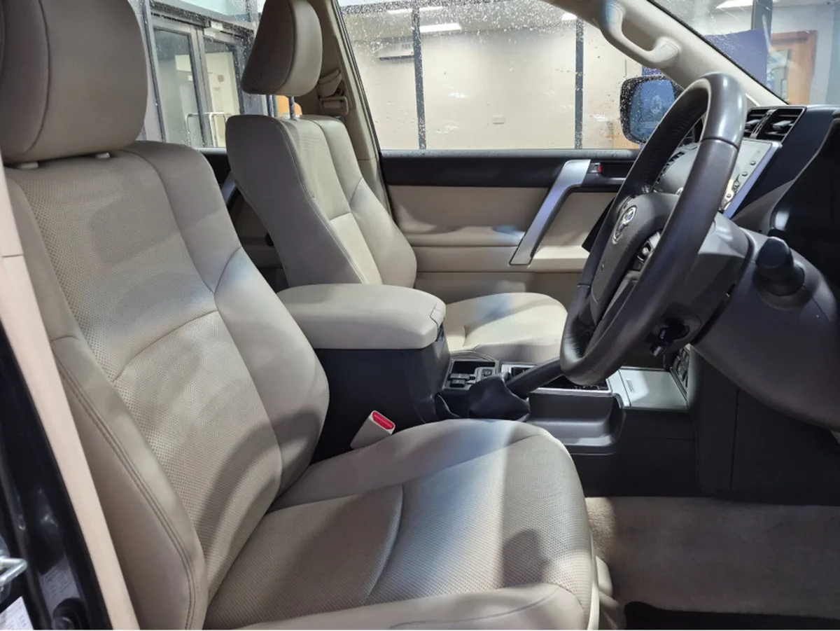 Toyota Land Cruiser 5 SEATER BUSINESS - Image 4