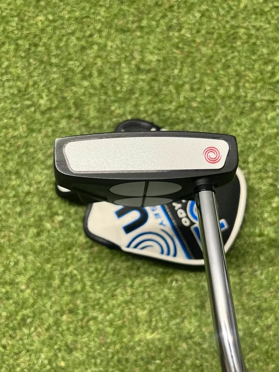 Odyssey 2 Ball Ten Armlock Putter / 40″ - Image 3