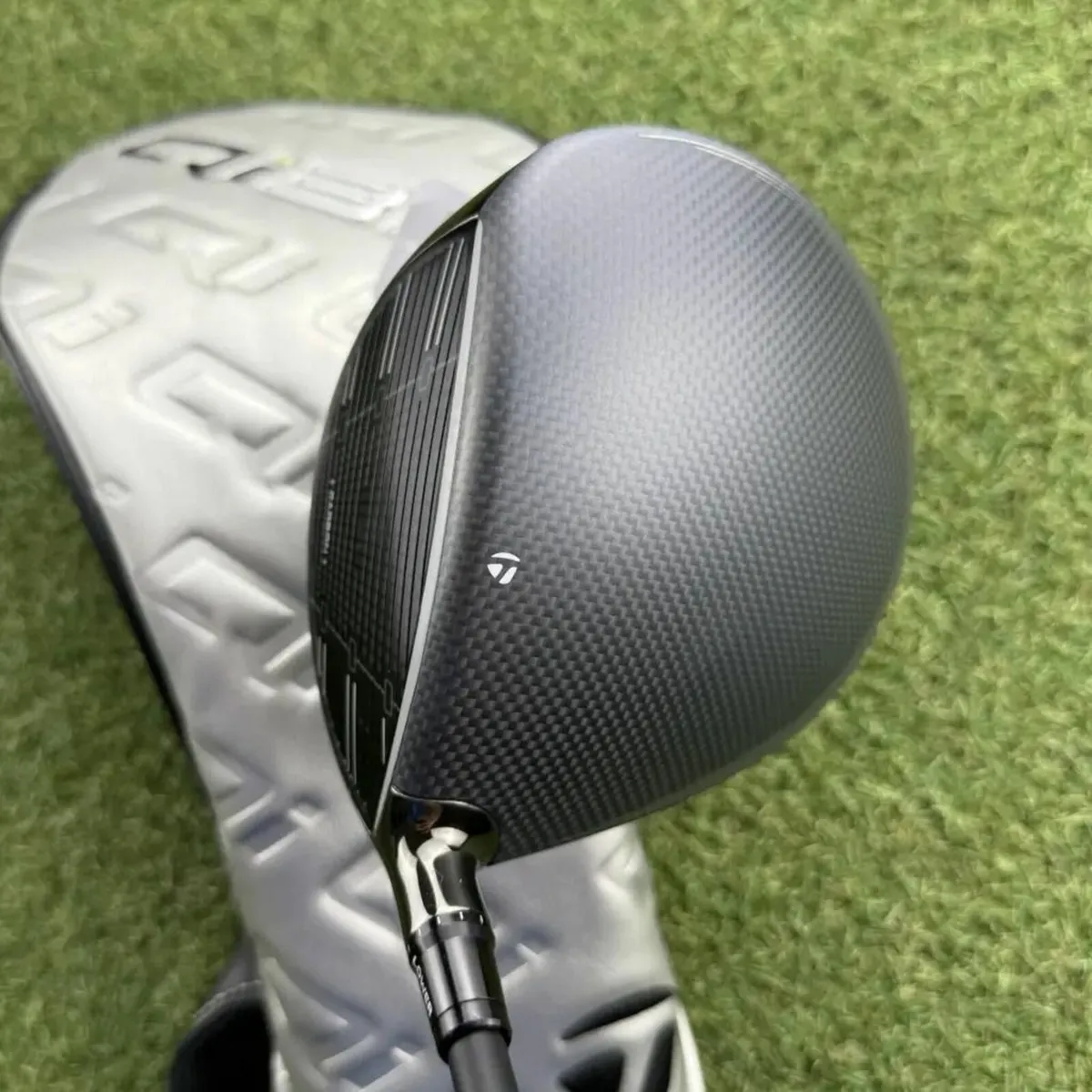 Taylormade Qi35 Max Lite Driver / 12° / Regular - Image 4