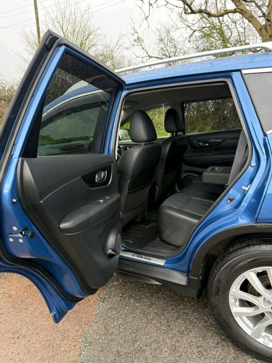 Nissan X Trail Hybrid 2.0 2017 model - Image 2