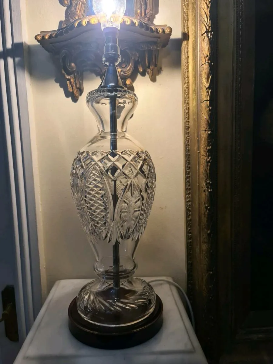 Tall large galway crystal lamp POSTAGE AVAILABLE - Image 4