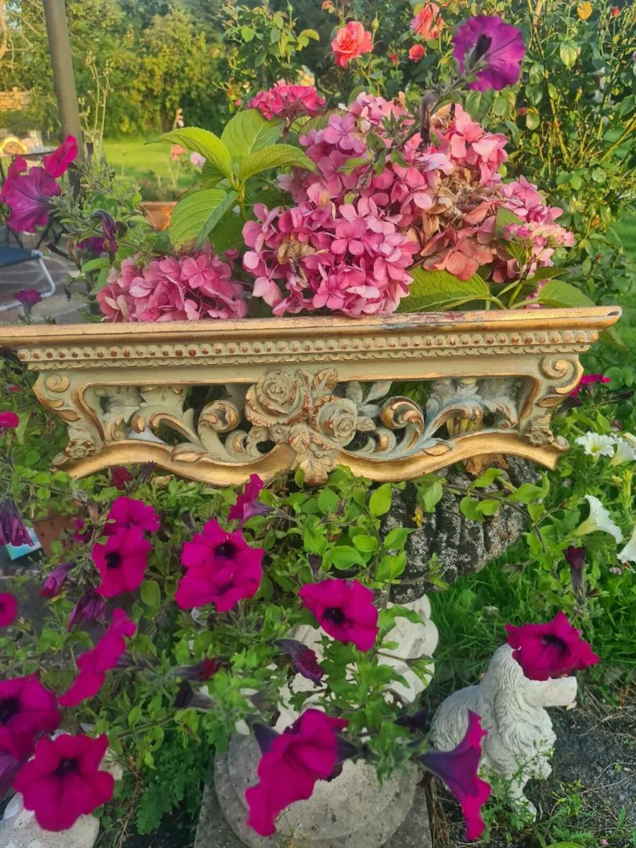 Rococco gilt shelves POSTAGE AVAILABLE - Image 3