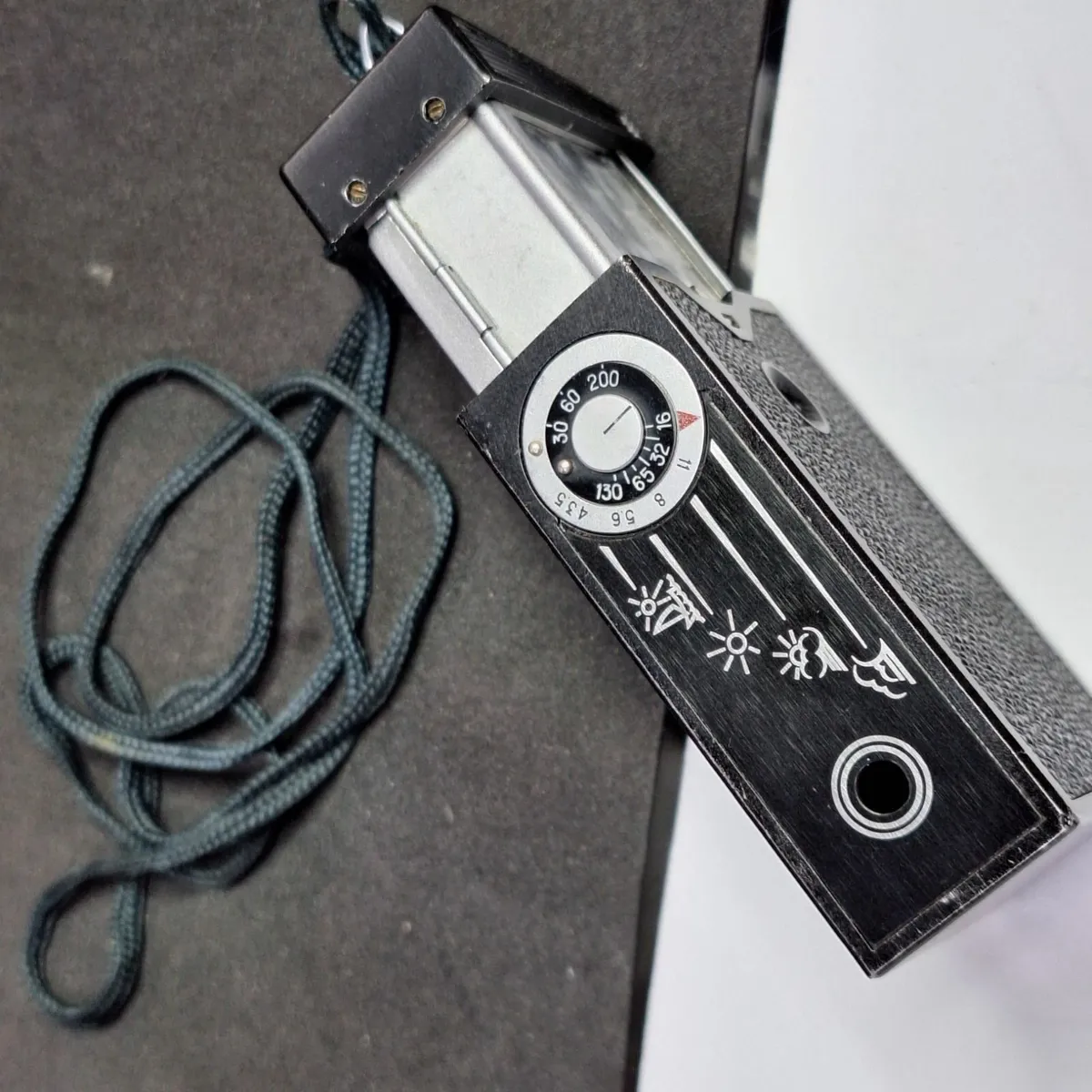 Kiev 30M Vintage USSR Soviet Subminiature Pocket F - Image 3