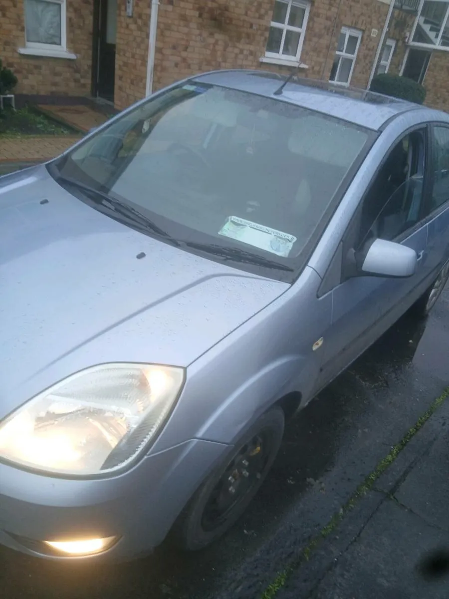 Ford Fiesta zetec STEEL - Image 2