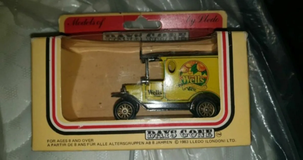 27 DAYS GONE BUY DIE.CAST MODELS JOB LOT - Image 1