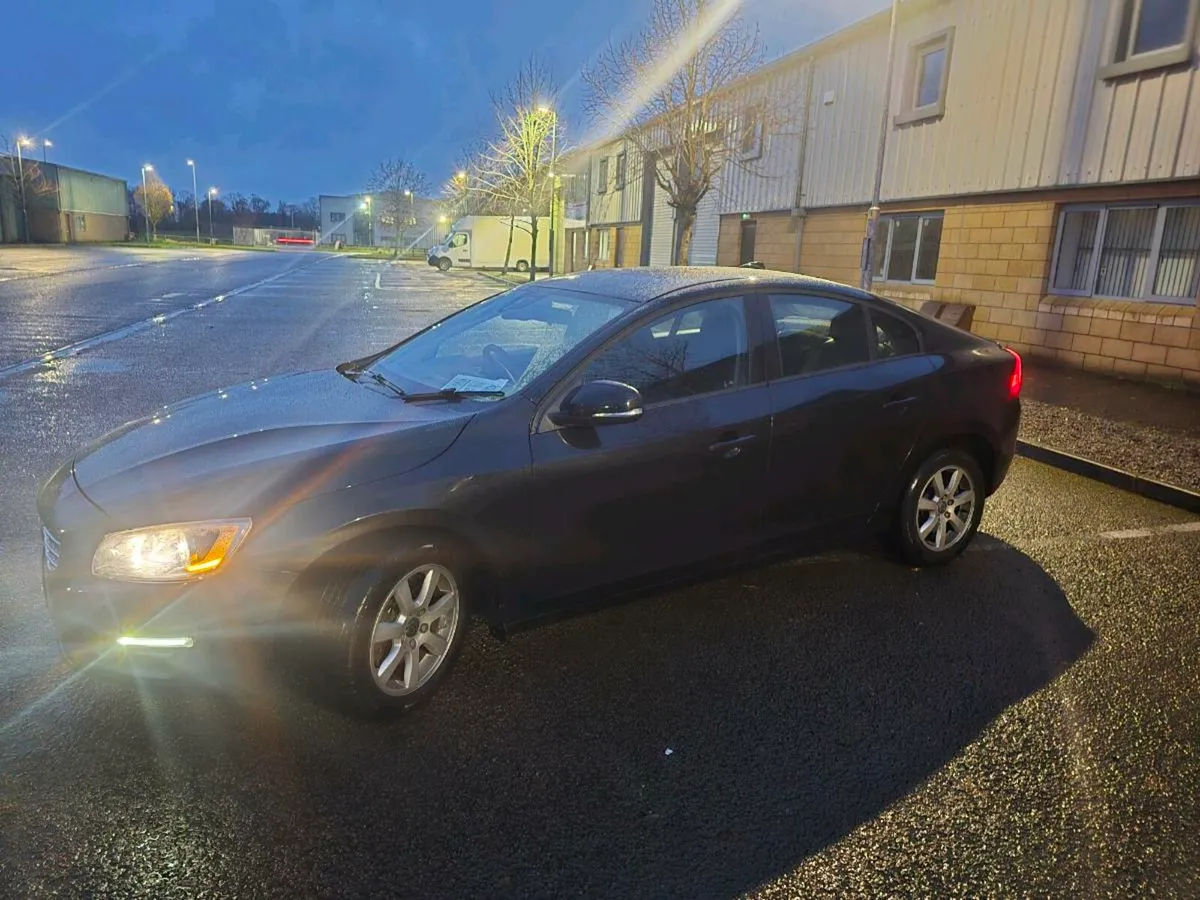 VOLVO S60  business class - Image 1