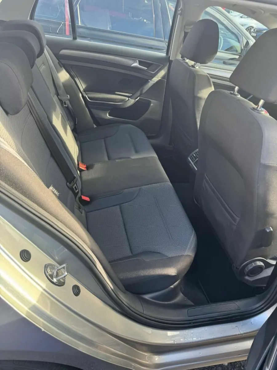 Volkswagen Golf 2014 - Image 1