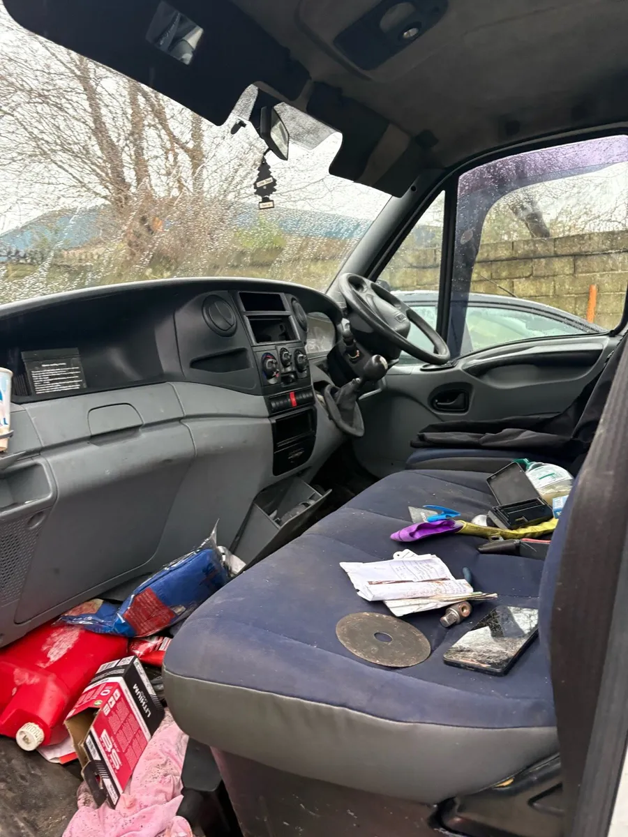 X2 recovery trucks for sale parts or repair - Image 4