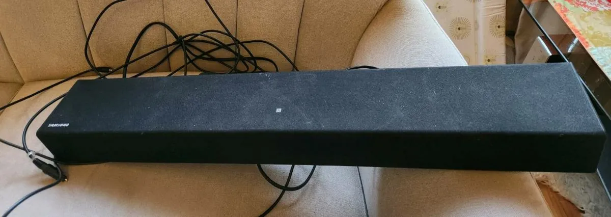 Sound bar speaker