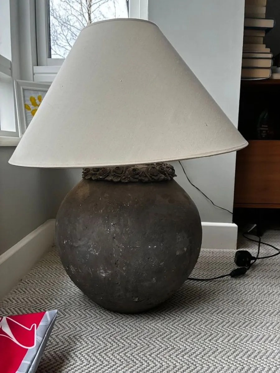 large lamp and shade - Image 1