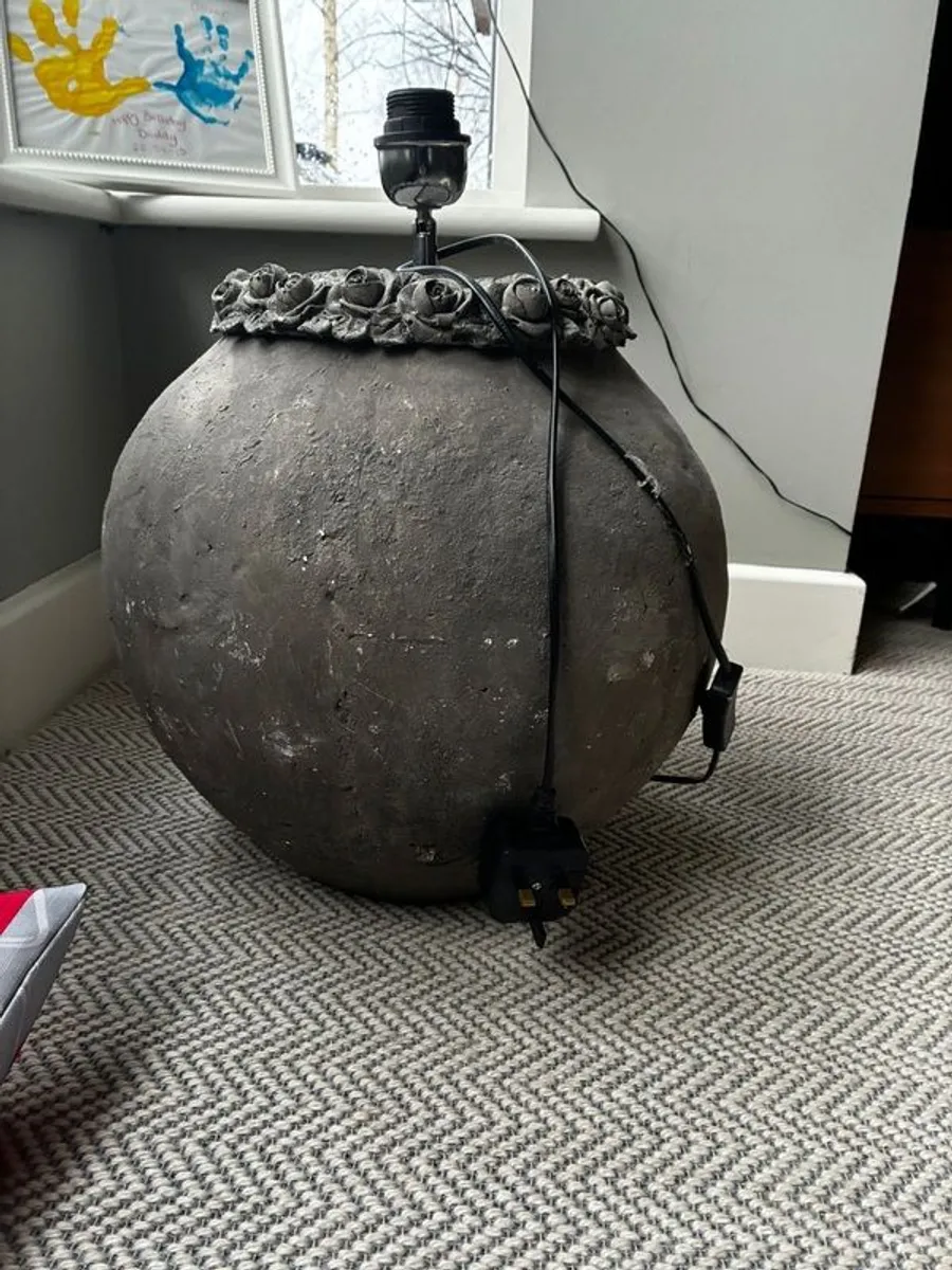 large lamp and shade - Image 3