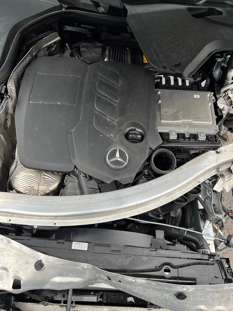 Breaking Mercedes e220 2022 AMG e-class w213 - Image 3