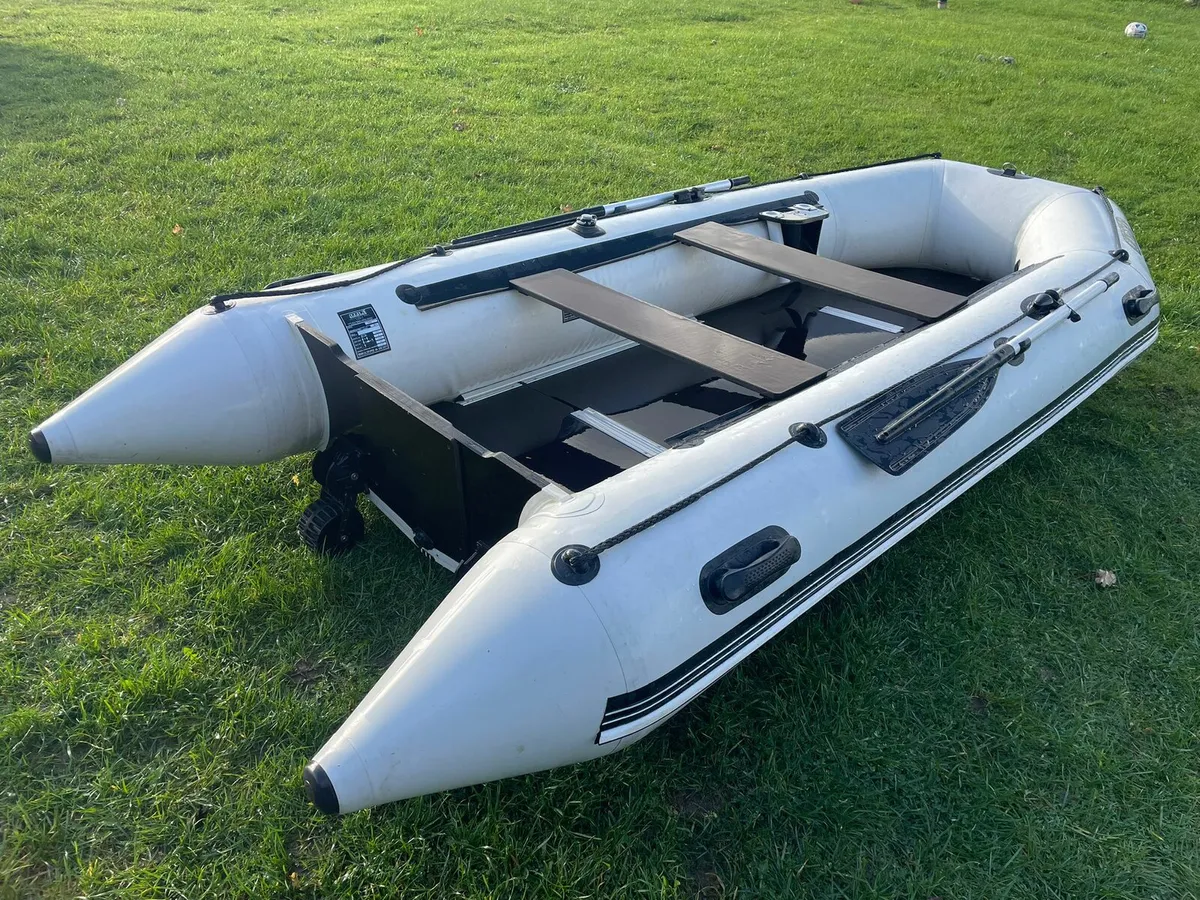 Inflatable boat 3.6 - Image 1