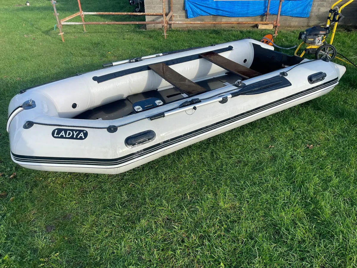 Inflatable boat 3.6 - Image 3